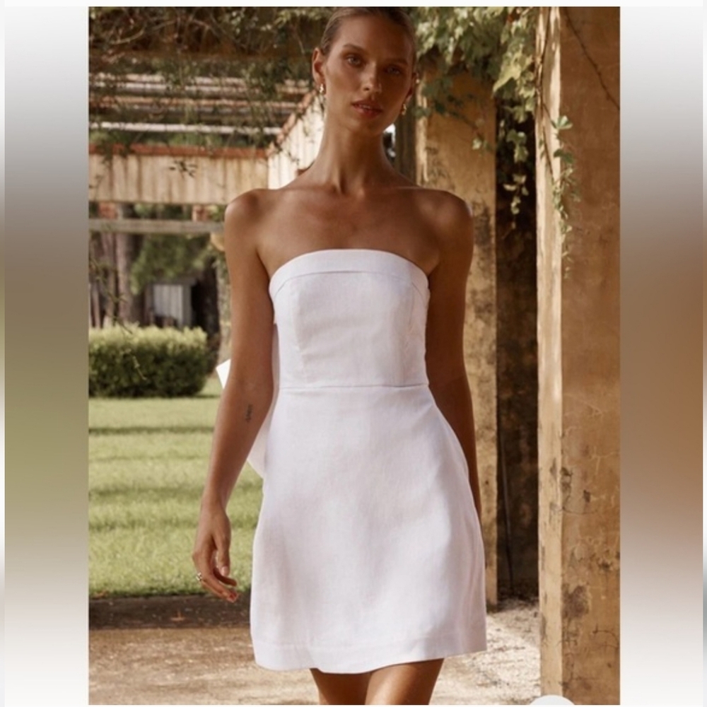 DISSH Aisle White  Linen Bow Dress Size 10 US
